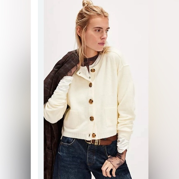 Free People Luna Cardigan Sweater in Ivory Size XL Cropped Sweater Cream Revolve - Picture 1 of 9